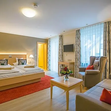 Ξενοδοχείο Flair Adlerbad 3*